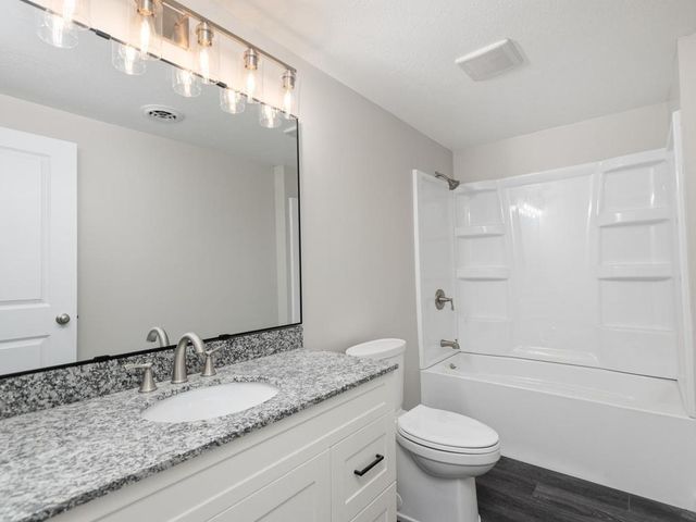 3404 Indiana Avenue N, Robbinsdale, MN 55422