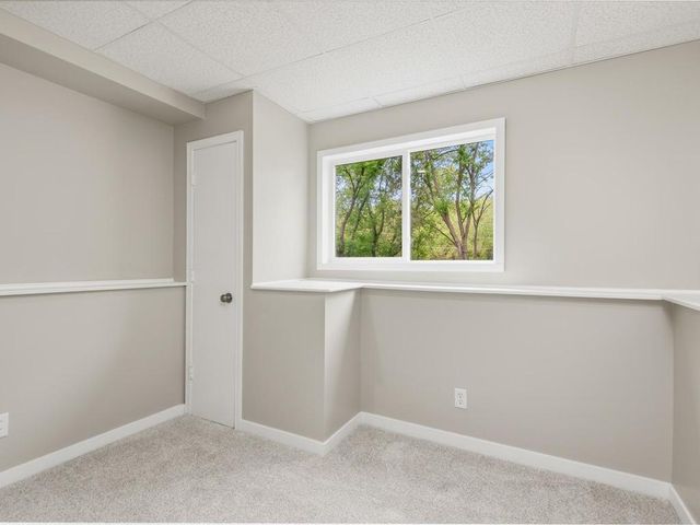 3404 Indiana Avenue N, Robbinsdale, MN 55422
