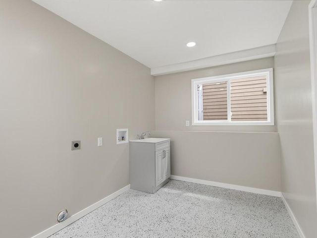 3404 Indiana Avenue N, Robbinsdale, MN 55422