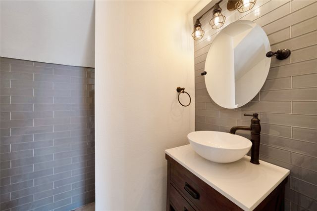 1111 Timbercreek Drive, Allen, TX 75002