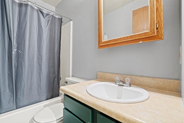 2213 Newark Avenue, Grand Rapids, MI 49507