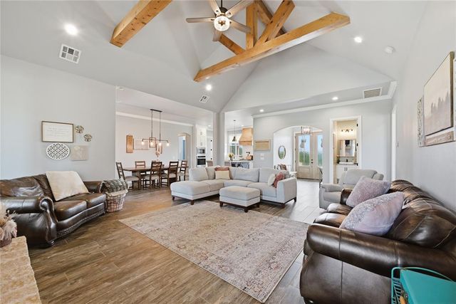 579 N Cemetery Road, Tuttle, OK 73089