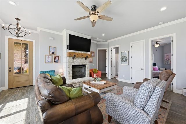 579 N Cemetery Road, Tuttle, OK 73089