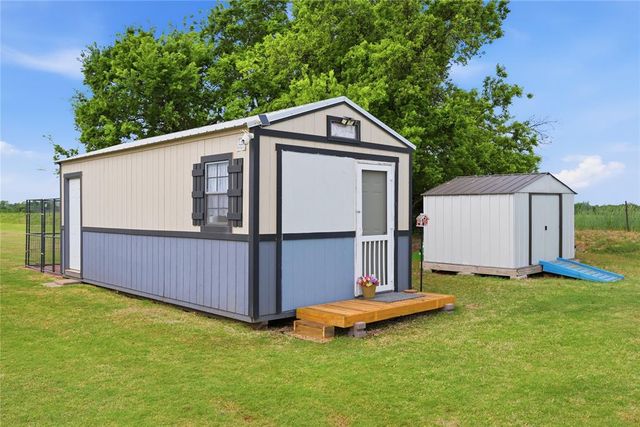 579 N Cemetery Road, Tuttle, OK 73089