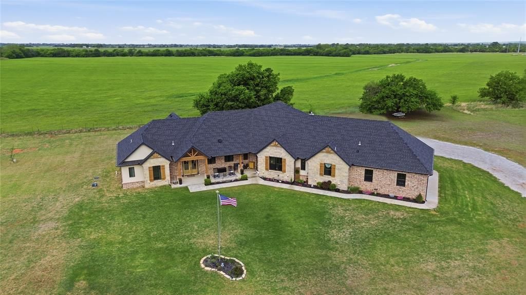 579 N Cemetery Road, Tuttle, OK 73089