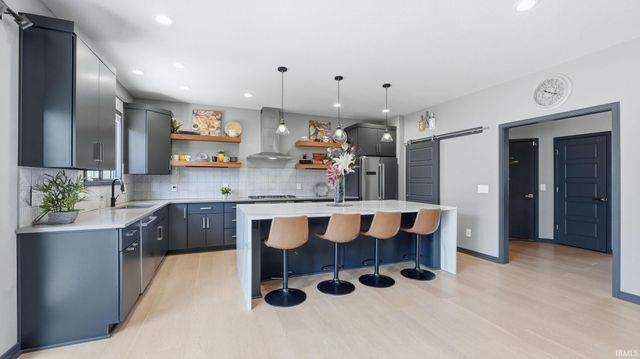 10228 Chambord Knoll, Fort Wayne, IN 46835