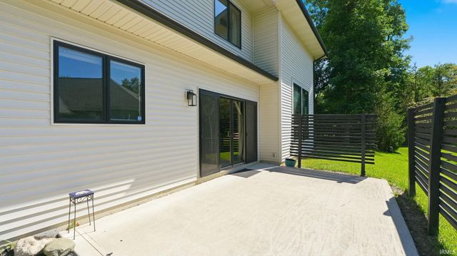 10228 Chambord Knoll, Fort Wayne, IN 46835
