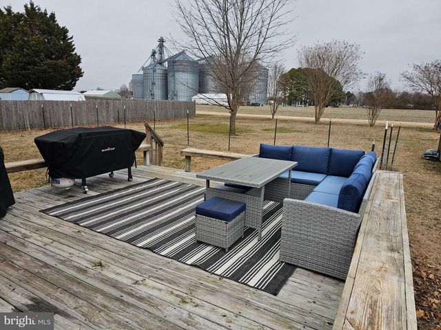 215 APPLE LN, Preston, MD 21655