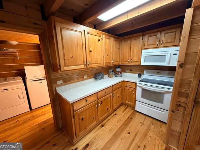 244 Skyline Way, Lavonia, GA 30553