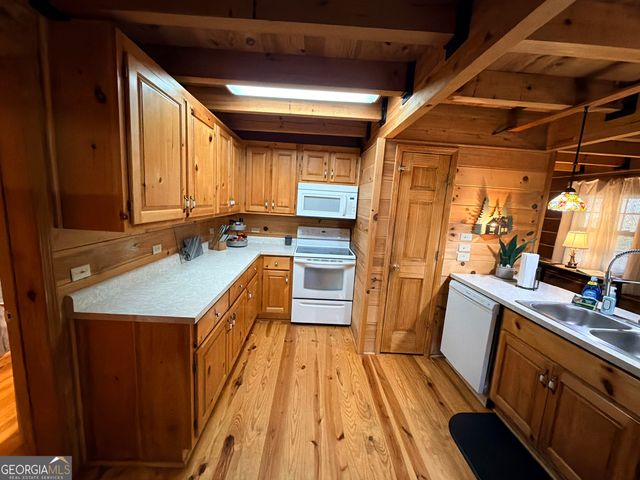 244 Skyline Way, Lavonia, GA 30553
