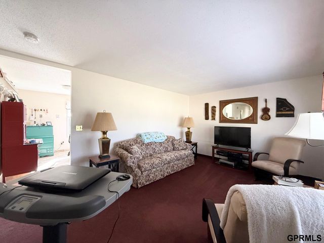 2302 Cornelia Street, Bellevue, NE 68147