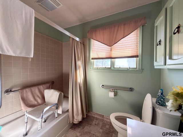 2302 Cornelia Street, Bellevue, NE 68147