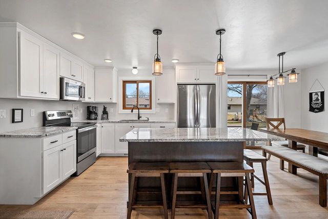 1855 ST AGNES DRIVE, Green Bay, WI 54304