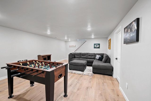 1855 ST AGNES DRIVE, Green Bay, WI 54304