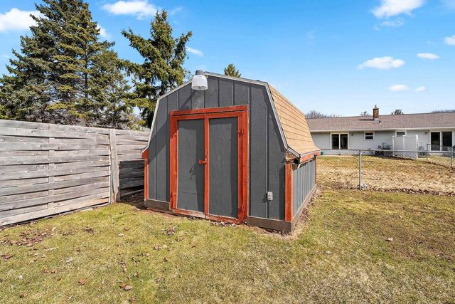 1855 ST AGNES DRIVE, Green Bay, WI 54304
