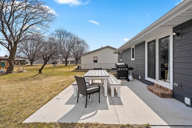 1855 ST AGNES DRIVE, Green Bay, WI 54304
