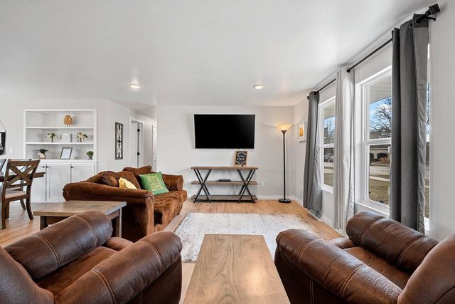 1855 ST AGNES DRIVE, Green Bay, WI 54304