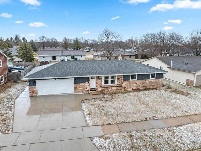 1855 ST AGNES DRIVE, Green Bay, WI 54304