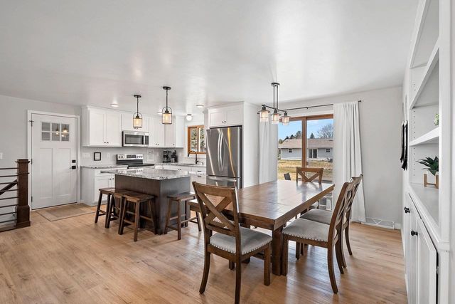 1855 ST AGNES DRIVE, Green Bay, WI 54304