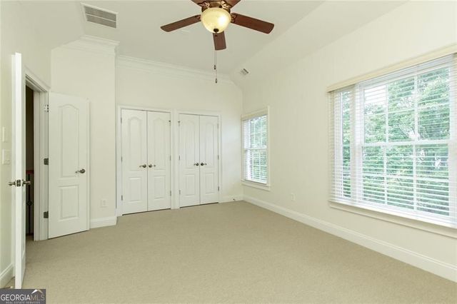 956 Persimmon Point NE, Sandy Springs, GA 30328