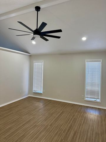 5821 80th Street, Lubbock, TX 79424