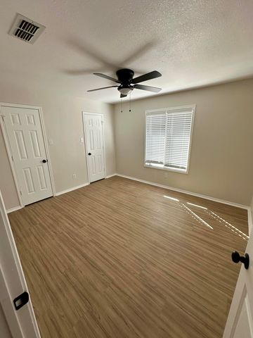 5821 80th Street, Lubbock, TX 79424