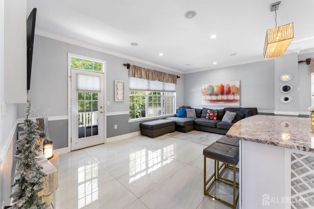 16 Biesiada Court, Parlin, NJ 08859