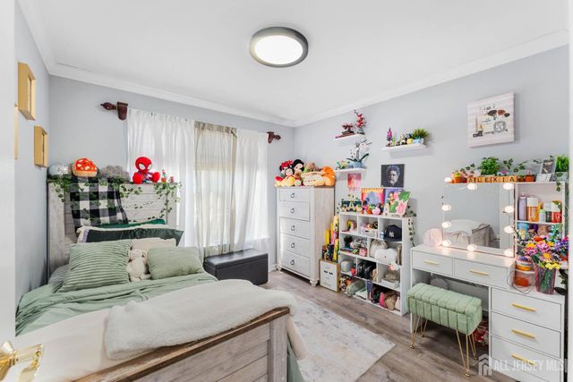 16 Biesiada Court, Parlin, NJ 08859