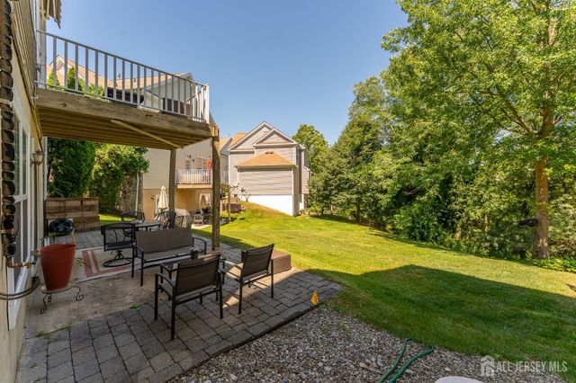 16 Biesiada Court, Parlin, NJ 08859