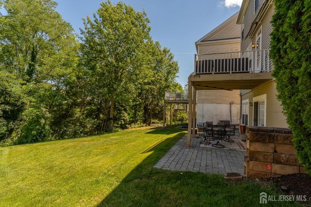 16 Biesiada Court, Parlin, NJ 08859