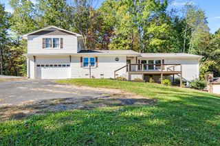 128 Cardinal Lane, Hayesville, NC 28904