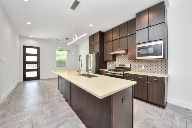 1703 Cedrocanna Lane, Houston, TX 77091