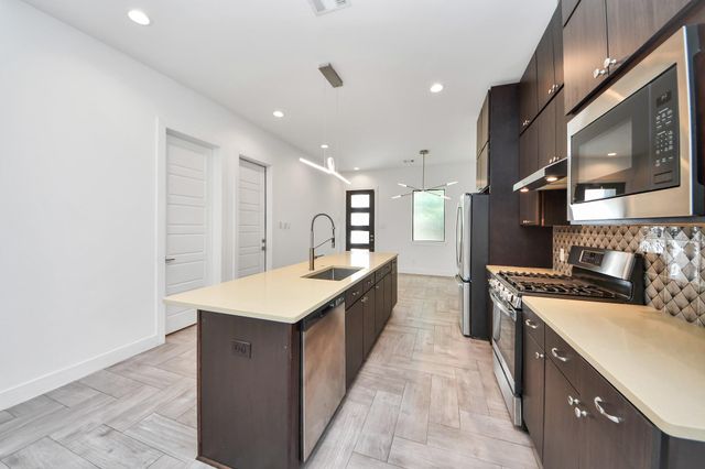 1703 Cedrocanna Lane, Houston, TX 77091