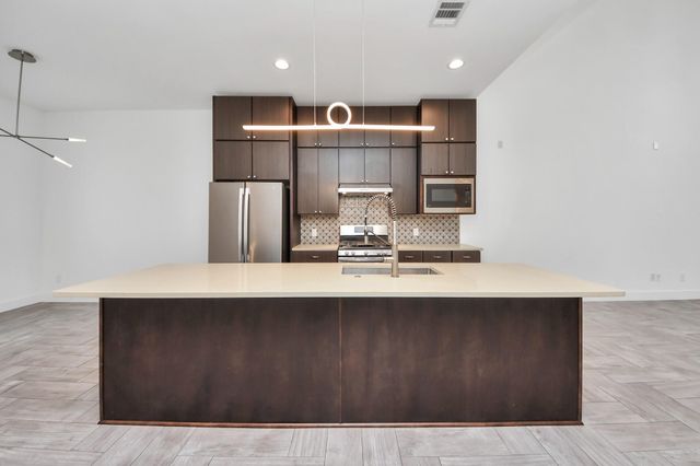 1703 Cedrocanna Lane, Houston, TX 77091
