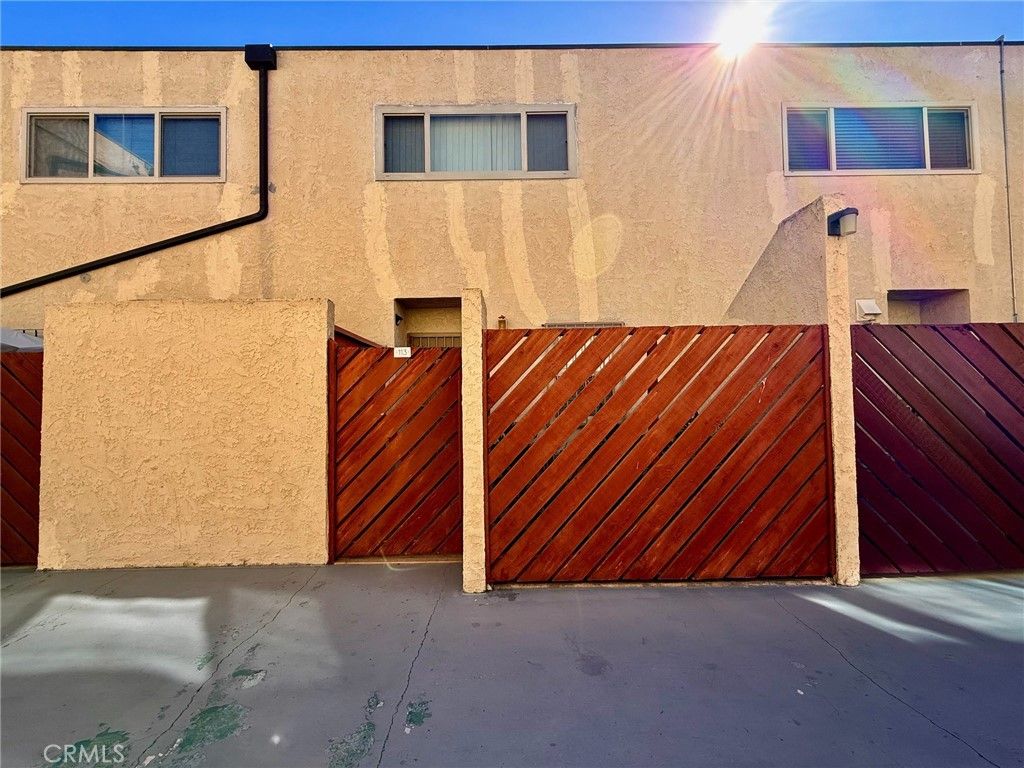 1701 Neil Armstrong 113, Montebello, CA 90640 — exterior