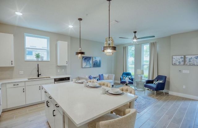 2104 BROOME STREET, Kissimmee, FL 34743