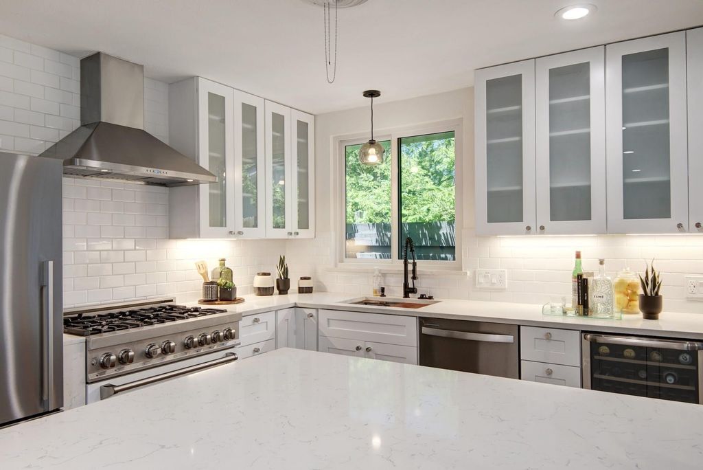 2015 Eaton LN, Austin, TX 78723