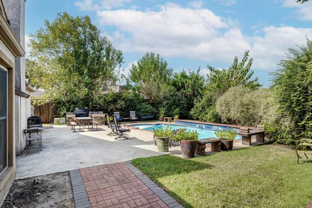 4154 Wildacres Drive, Houston, TX 77072
