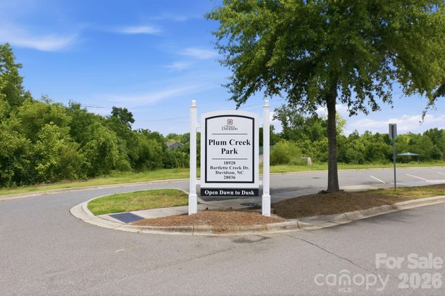 11328 Westbranch Parkway, Davidson, NC 28036