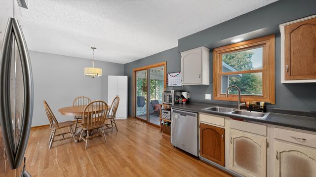 1469 6th Avenue SW, Rochester, MN 55902