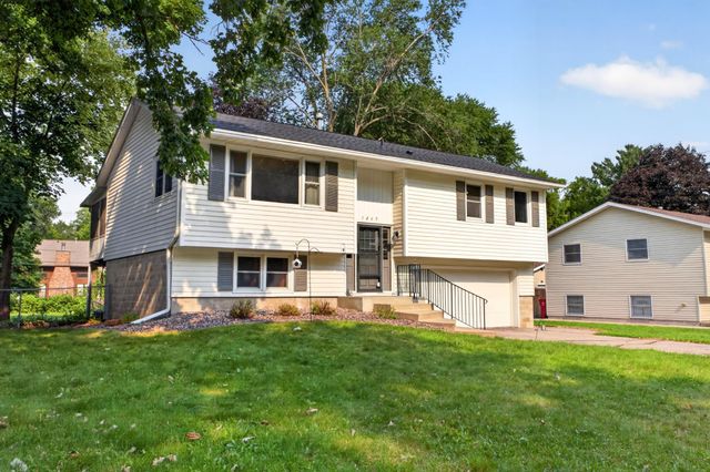 1469 6th Avenue SW, Rochester, MN 55902