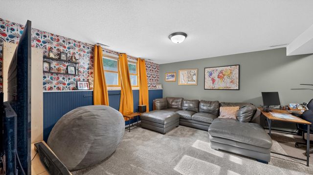 1469 6th Avenue SW, Rochester, MN 55902