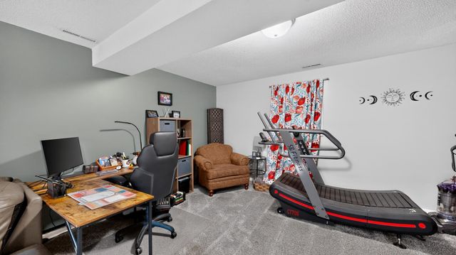 1469 6th Avenue SW, Rochester, MN 55902