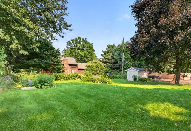 1469 6th Avenue SW, Rochester, MN 55902