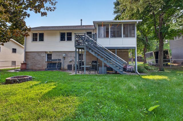 1469 6th Avenue SW, Rochester, MN 55902