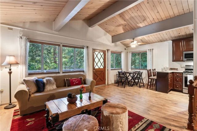 380 S Dart Canyon, Crestline, CA 92325