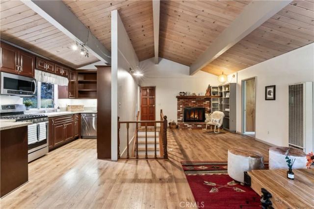 380 S Dart Canyon, Crestline, CA 92325