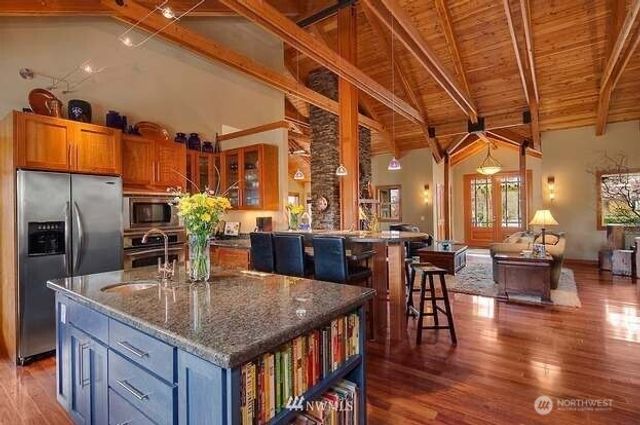 16704 162nd Avenue NE, Woodinville, WA 98072