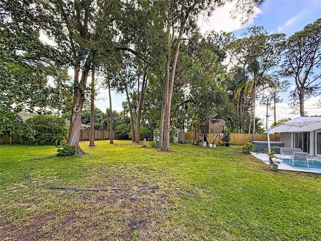 8693 15TH STREET N, St Petersburg, FL 33702