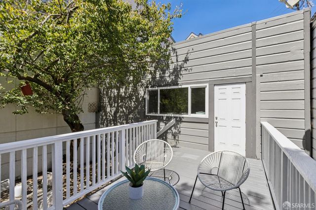 149 London Street, San Francisco, CA 94112